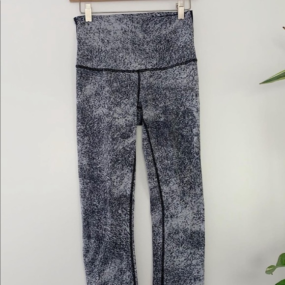 Lululemon Leggings (6) - Picture 3 of 5